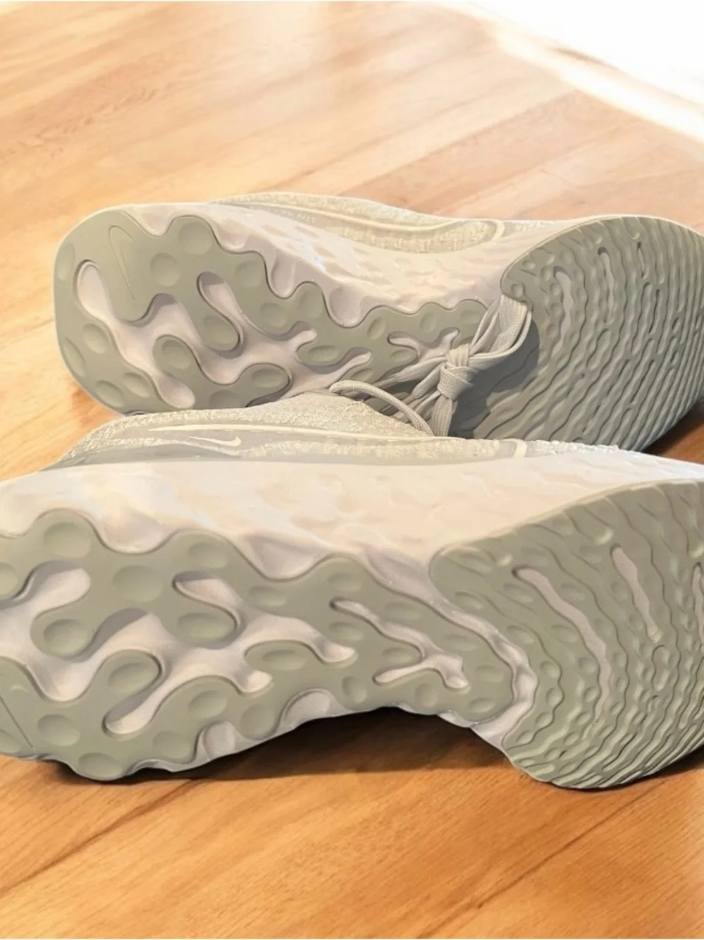 Nike React Infinity Run Flyknit Running Shoes in size 7.5. Never worn!! - Picture 3 of 7